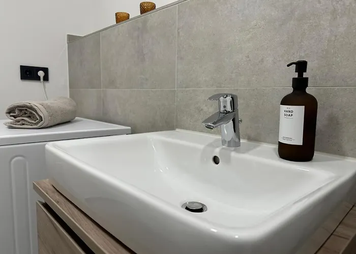 شقة Exklusives Wohnen Im Historischen Wasserturm Dem Highlight Von We317 ديلتزش